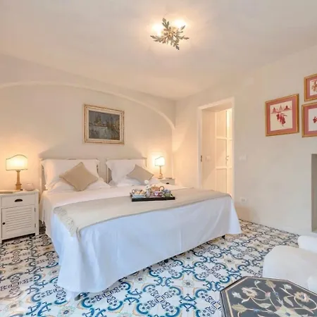 Апартаменты Albachiara Up To 8 Guests